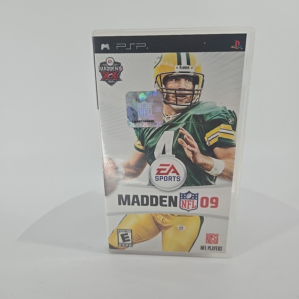 Madden 2009 (Sony PSP, 2008) EA Sports CIB Complete PlayStation Portable